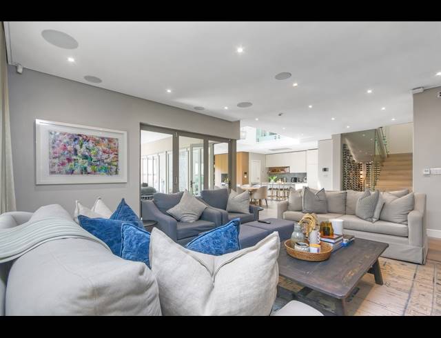 4 BEDROOM CLUSTER FOR SALE IN SUNSET ACRES